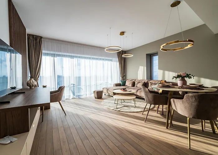 - High-end With Private Parking - By Solinis Homes Appartement *