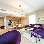 Apartman - High-end With Private Parking - By Solinis Homes Bukarest