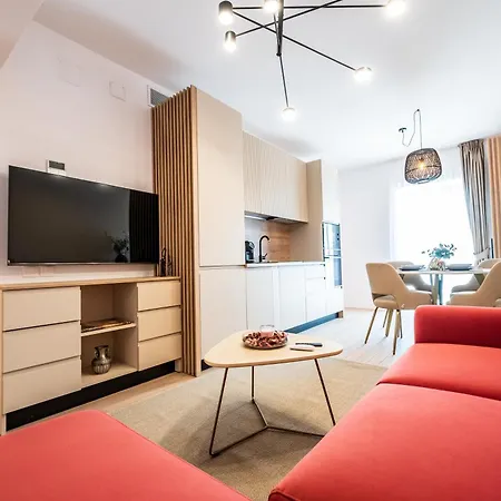 Apartment - High-end With Private Parking - By Solinis Homes Bukarest