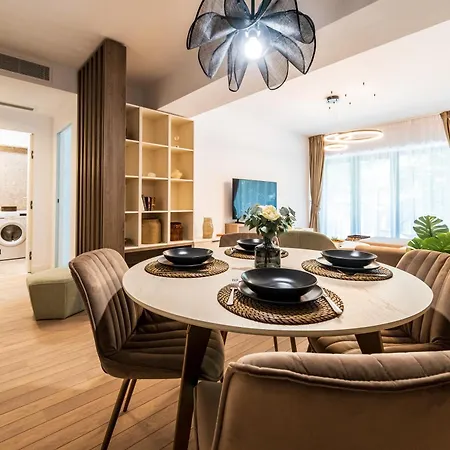 - High-end - By Solinis Homes