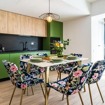 - High-end - By Solinis Homes * Bucharest