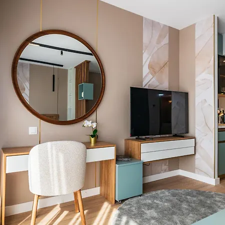 - High-end - By Solinis Homes Apartment *