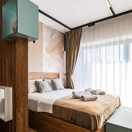 - High-end - By Solinis Homes Apartment *