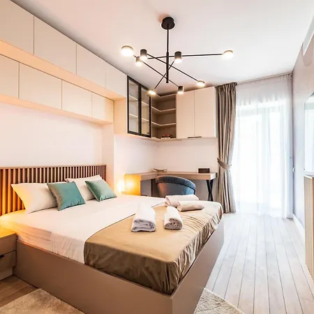 - High-end - By Solinis Homes Apartment *