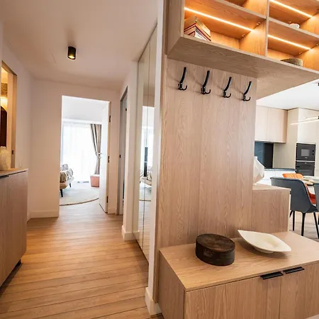 Apartment - High-end - By Solinis Homes