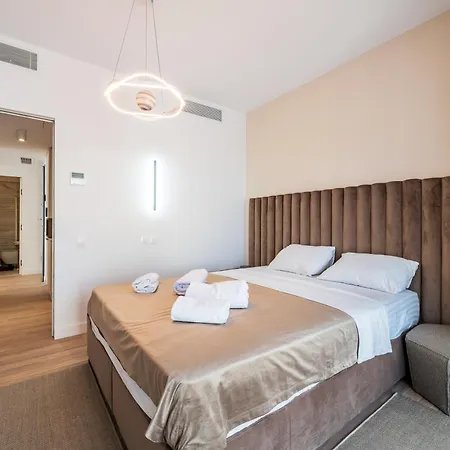 - High-end - By Solinis Homes * Bucharest