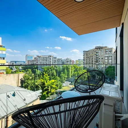 - High-end - By Solinis Homes Apartment *