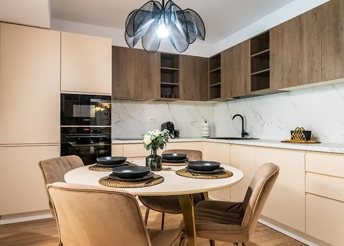 Apartment - High-end With Private Parking - By Solinis Homes *