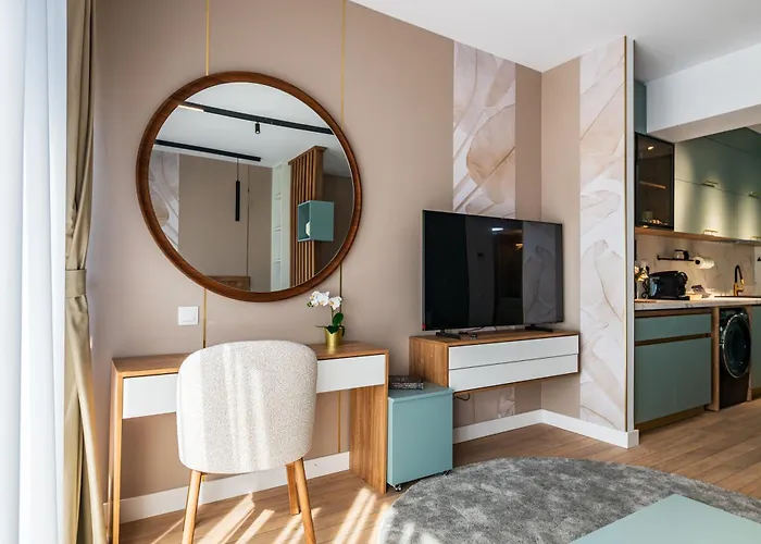 - High-end With Private Parking - By Solinis Homes Apartment *