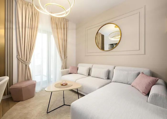 - High-end With Private Parking - By Solinis Homes Apartment *