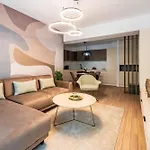 - High-end With Private Parking - By Solinis Homes Apartmán Bukurešť