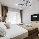 - High-end With Private Parking - By Solinis Homes Apartmán *