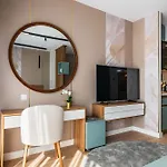 - High-end With Private Parking - By Solinis Homes Apartmán *