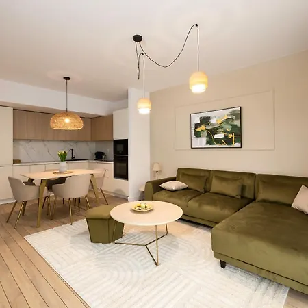 - High-end With Private Parking - By Solinis Homes Apartmán *