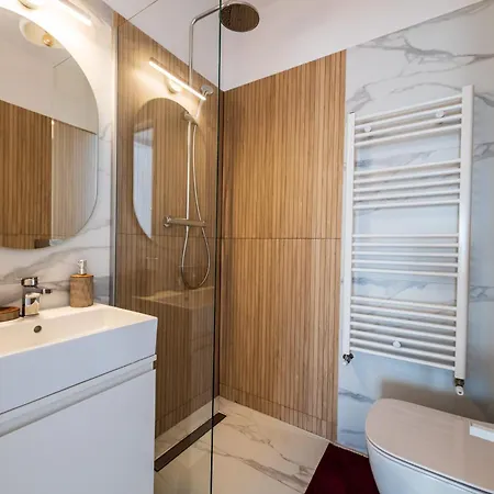 - High-end With Private Parking - By Solinis Homes Βουκουρέστι